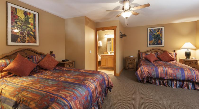 Отель Lizard Creek Lodge