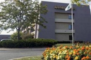 Отель Quality Inn Elgin