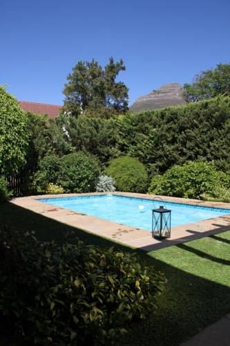 5 Camp Street Guesthouse & Self-catering