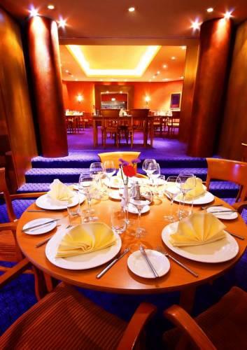 Отель Rosspark Hotel Kells