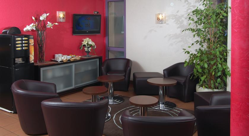 Отель Inter-Hôtel Costières Nîmes