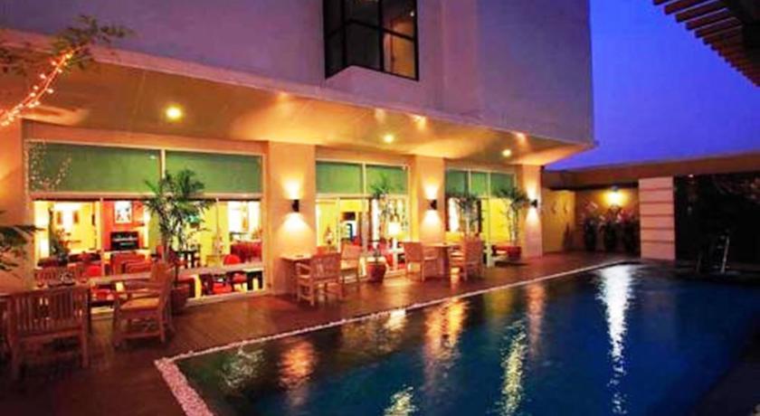 Atrium Boutique Hotel