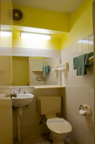 Отель Town Lodge Motor Inn