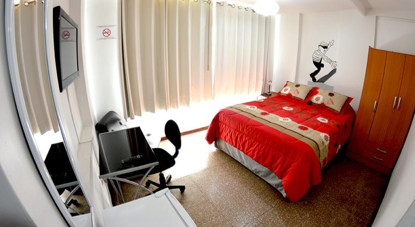 Хостел F1 Hostels