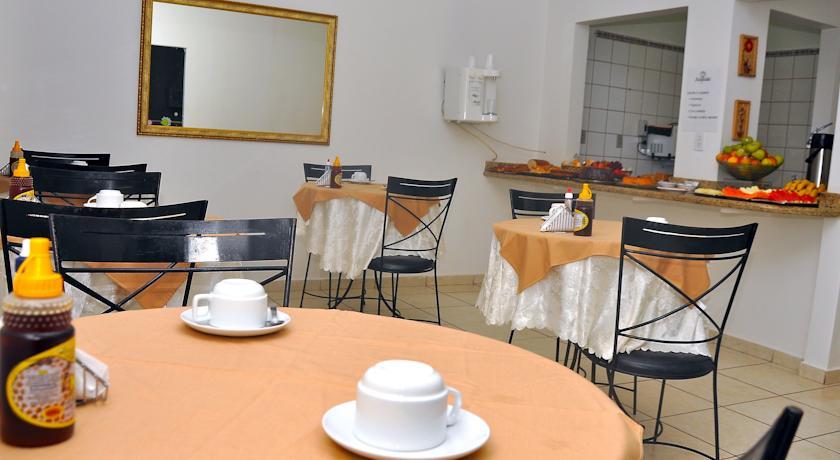 Отель Hotel Araguaia