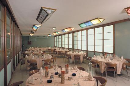 Отель Hotel Kristall