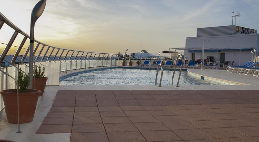 Отель Hotel Costa Conil