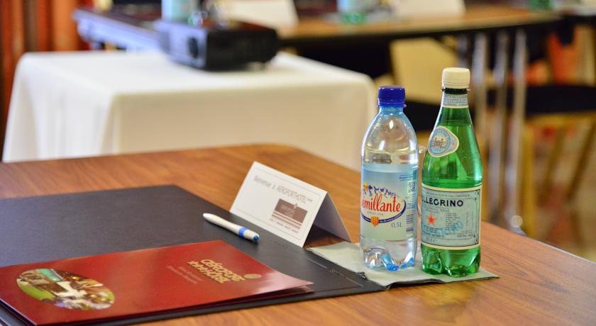 Отель Aeroport Hotel