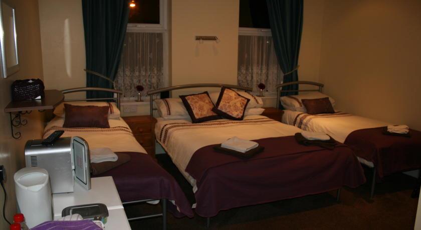 Отель Cleasewood Guest House
