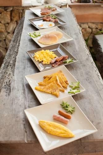Отель Nern Chalet Beachfront Hotel