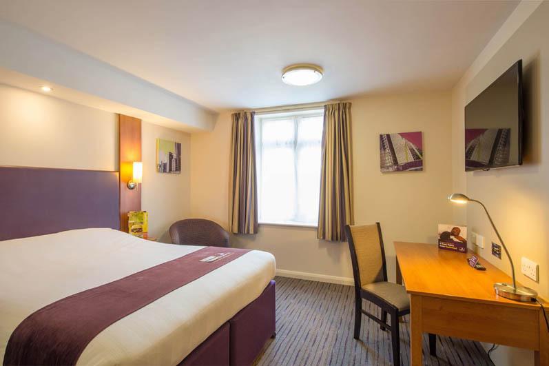 Отель Premier Inn Bournemouth East