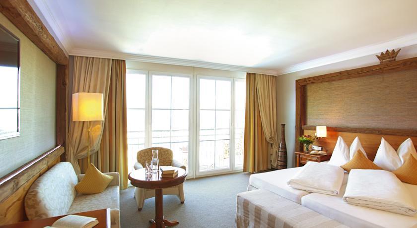 Отель Wellness Schloss Panorama Royal