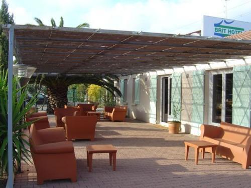 Отель Brit Hotel Plaisance