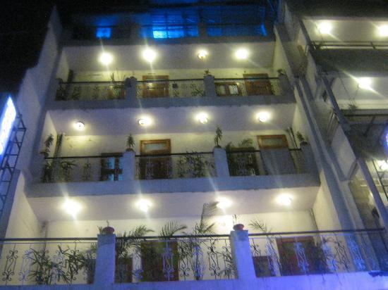Anoop Hotel