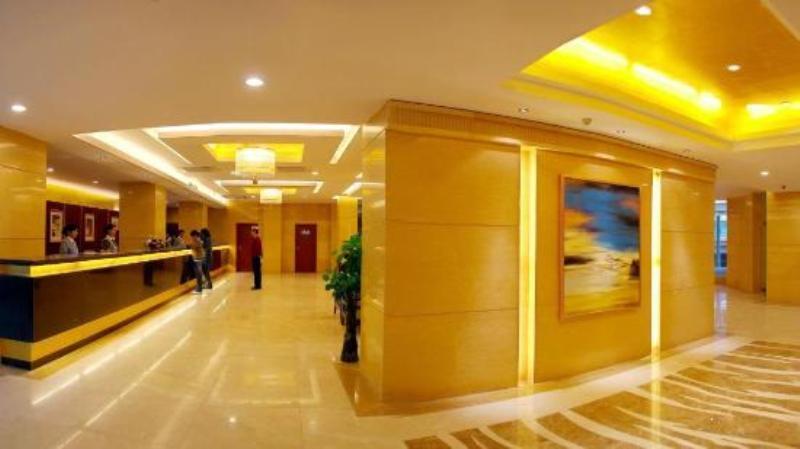 Отель Yangshuo Tangrenjie Hotel