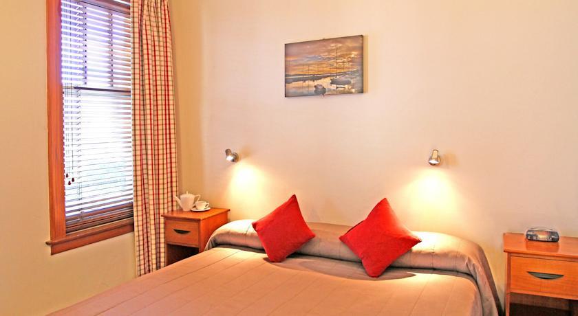 Отель Cambridge Hotel