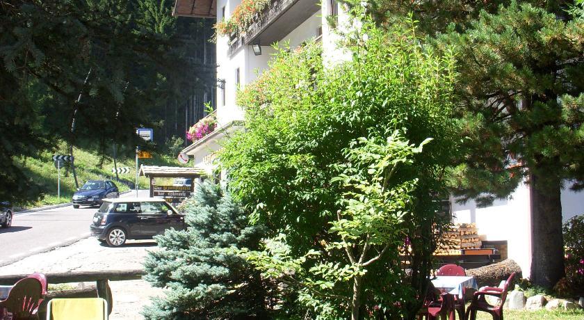 Отель Hotel La Campagnola