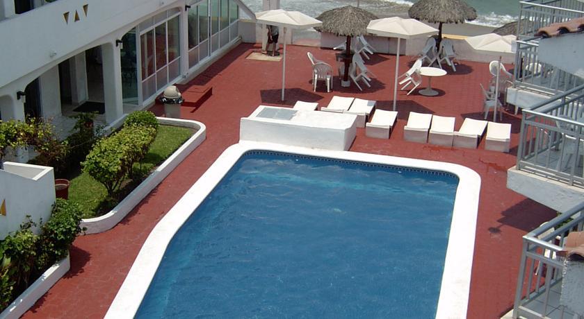 Отель Hotel y Suites Santa Cecilia