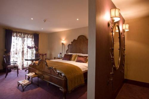 Отель Marine Court Hotel