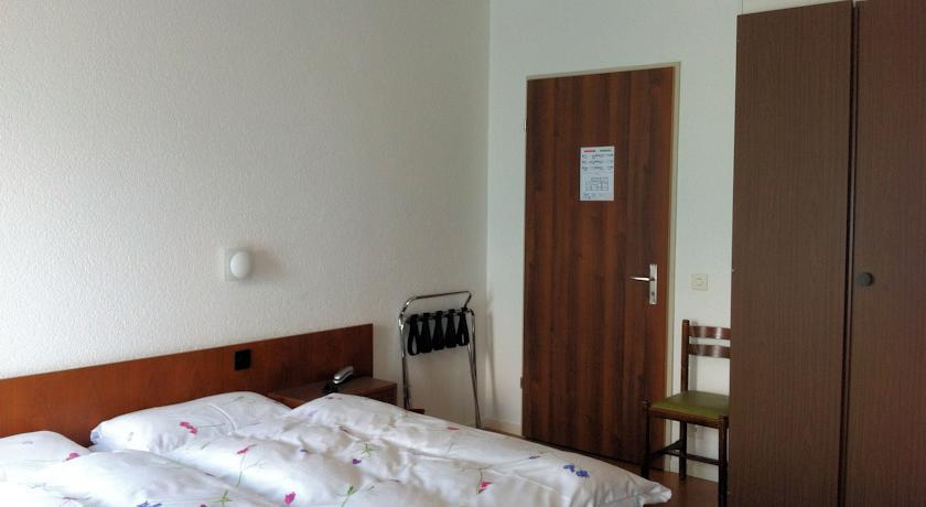 Отель Hotel Garni Rivabella au Lac