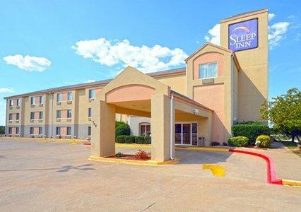 Отель Fayetteville Sleep Inn