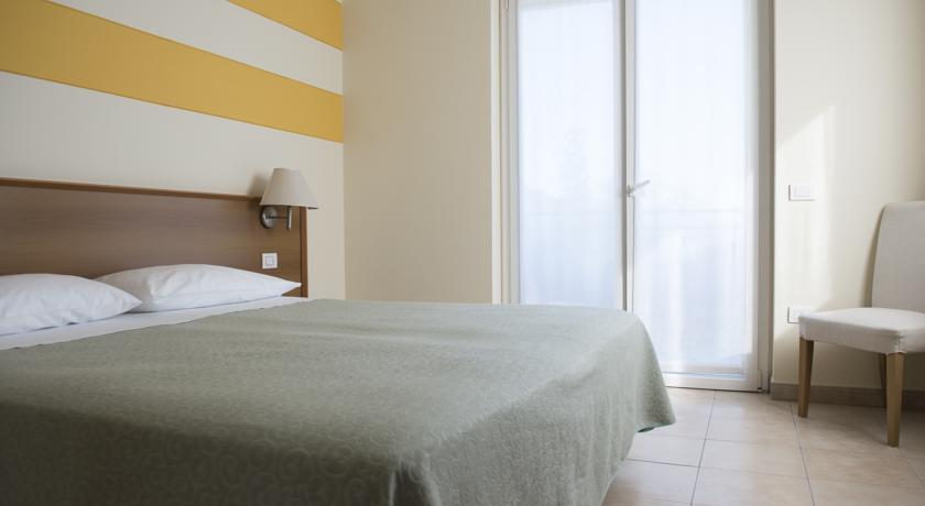 Отель Hotel Alpi