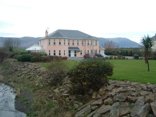 Гостевой дом Brook Manor Lodge
