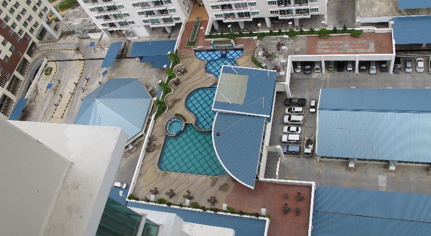 Апартаменты Borneo Holiday Homes Serviced Apartment @ 1Borneo Tower B