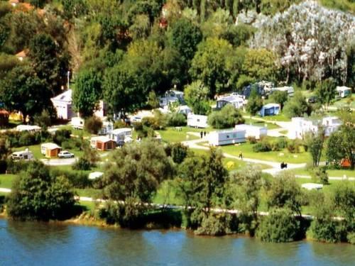 Отель Camping Etang des Forges***