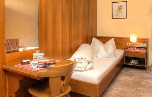 Waldcafe Hotel Restaurant