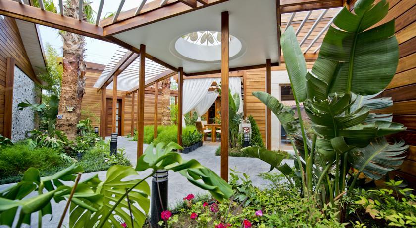 Отель Chocolate Lodge Pension