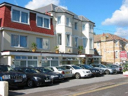 Отель Carisbrooke Hotel