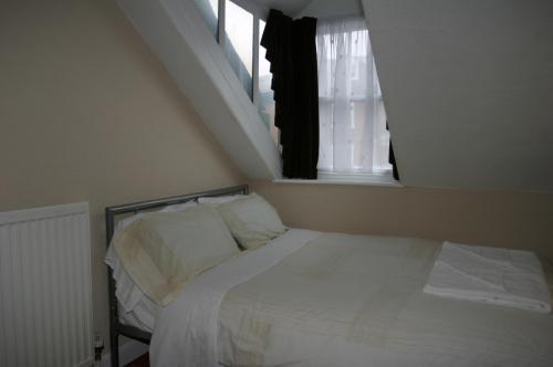 Гостевой дом The Europa Guesthouse