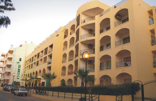 Апартаменты Aparthotel Calema Avenida Jardim