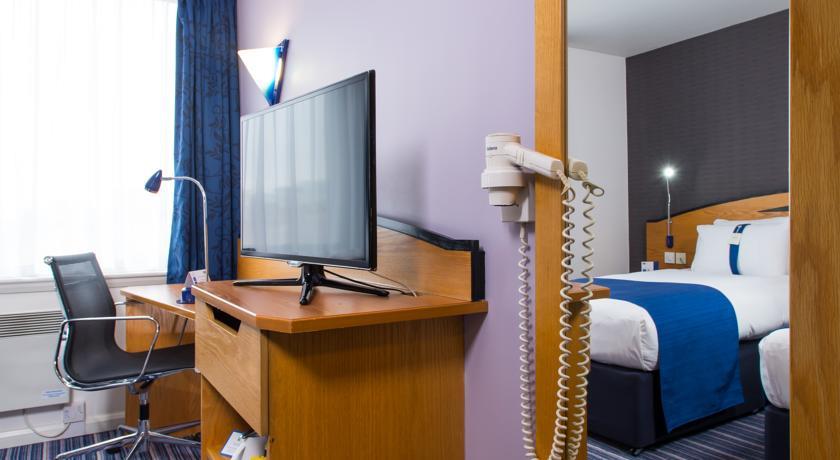 Отель Holiday Inn Express Bristol City Centre