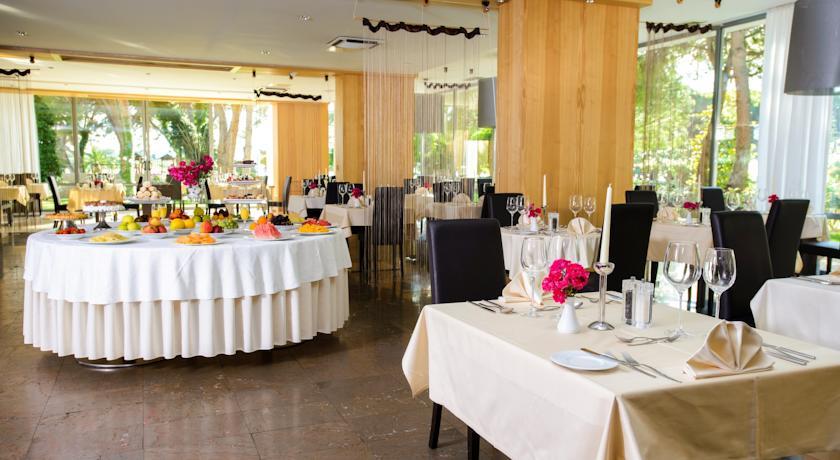 Отель Falkensteiner Hotel Adriana