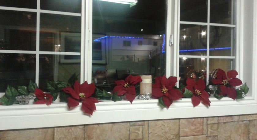 Отель River Heights Motel
