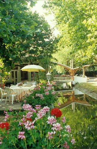 Отель Logis Hotel Restaurant Robinson