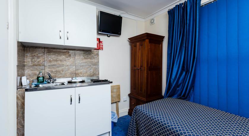Гостевой дом Luton Hotel Residence