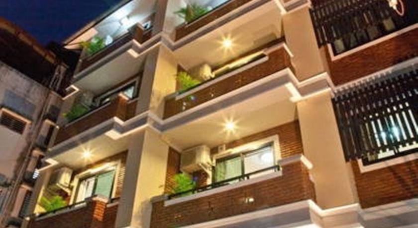 TJR Boutique House