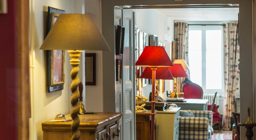 Отель Hotel du Pillon - Relais du Silence