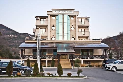 Hotel Odissey