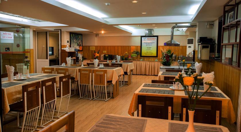 Golden Rain Hotel - Hoang Vu