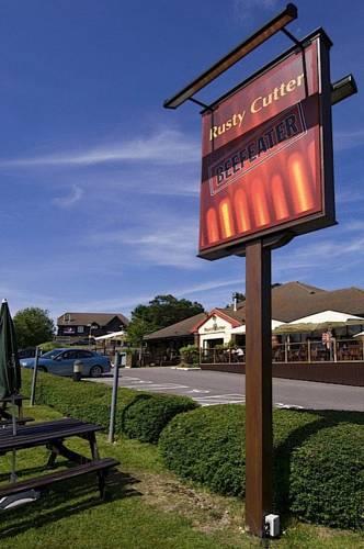 Отель Premier Inn Portsmouth (Havant)