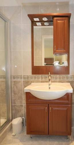 Отель Hôtel Le Home Saint Louis