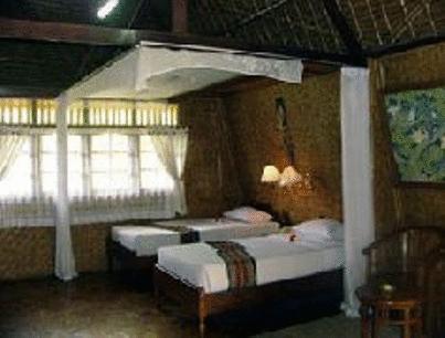 Отель Dewa Bharata Bungalows Legian
