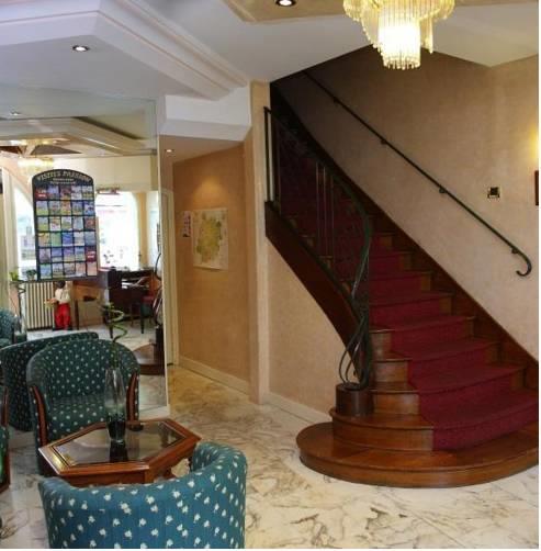 Отель Hôtel Le Provence