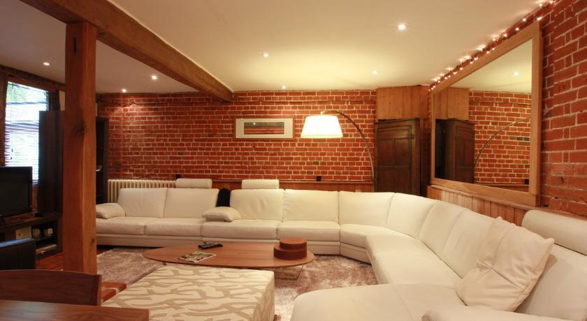 Отель Tonge Barn
