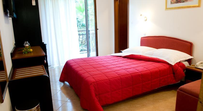Отель Hotel Vila Tina