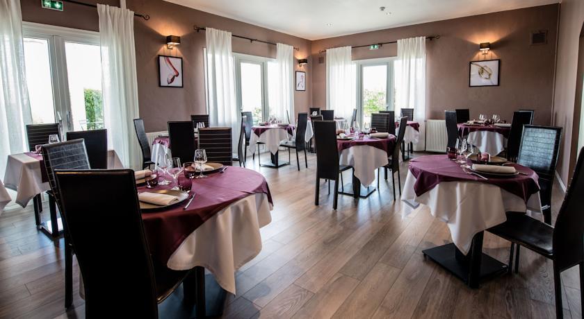 Отель Logis Carline Hôtel Restaurant